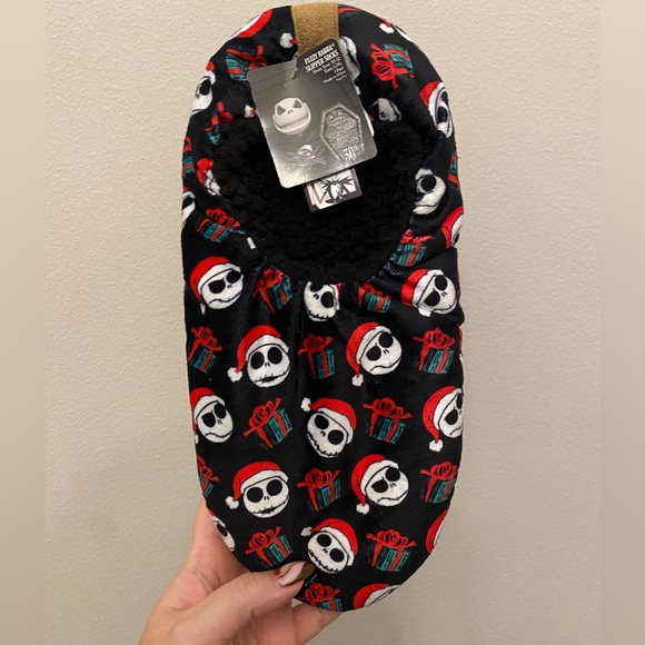 Nightmare Before Christmas Slippers 🎅 - Picture 4 of 5